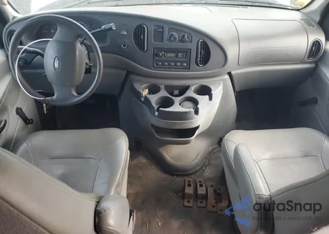 2006 Ford Econoline E250 Van z USA, uszkodzony, nr VIN 1FTNE24W16HA74328